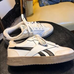 Reebok Galaxy 7 in White and Black